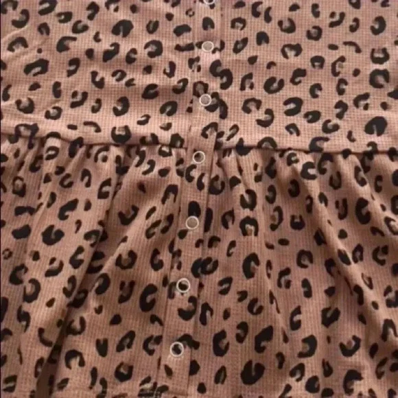 🆕Pink Rose Leopard Print Babydoll Style Top L🆕 - Picture 4 of 7